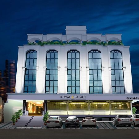 Hotel Royal Palace Jalgaon Exterior foto