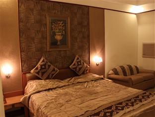 Hotel Royal Palace Jalgaon Exterior foto